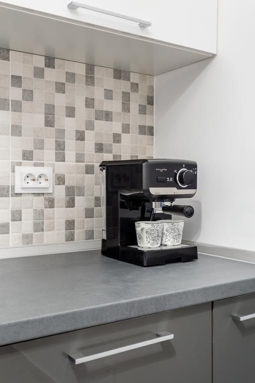Bright House Apartment Bukares Bagian luar foto